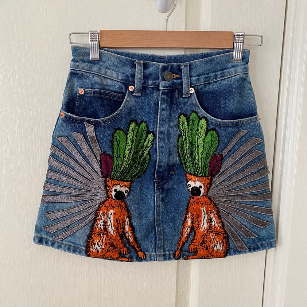 Gucci Embroidered Lemur Blue Denim Fading Light Wash Mini Skirt Size XXS